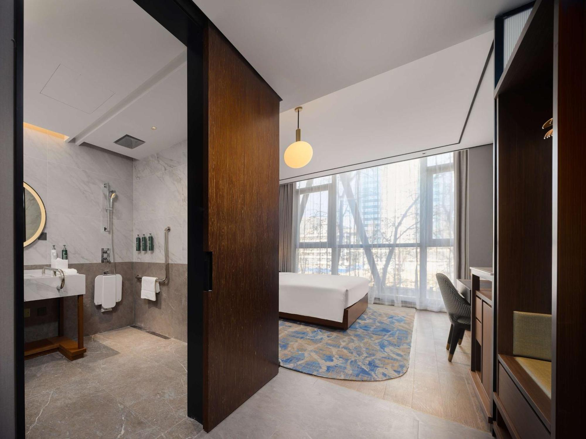 Hilton Garden Inn Beijing Guomao Exterior foto